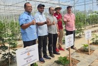 (Dari kanan) Yang Dipertua DPMM Selangor, Mohd Azli Md Yusof bergambar bersama barisan tetamu kehormat pada Sesi Townhall DPMM Selangor pada Ahad.