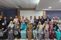 WUIF dan Ikram menjalinkan kolaborasi bagi membincangkan projek 12 Saff.