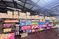 PGA serbu sebuah stor di Kampung Pasir Tumboh di sini dan merampas 1,031 kotak mercun serta bunga api bernilai lebih RM3.09 juta yang dipercayai untuk sambutan Tahun Baru Cina pada Rabu.