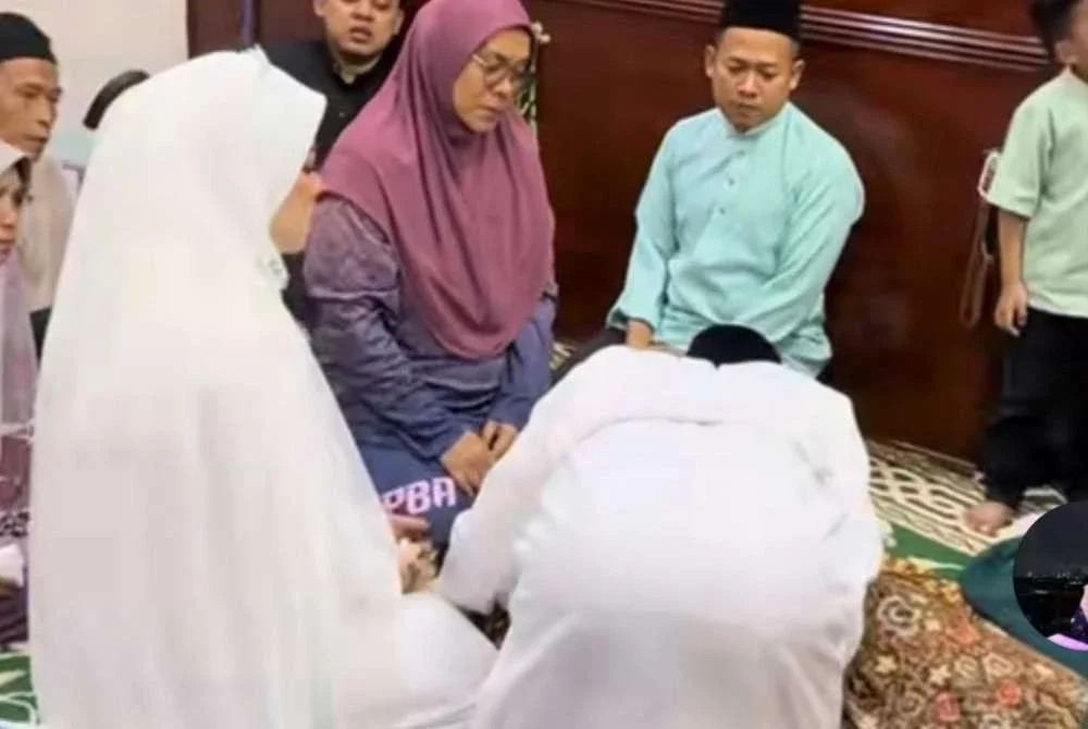 Pada pagi Ahad iaitu hari pernikahannya, ibu Nurul Hazwani menghembuskan nafas terakhir ketika sedang tidur.