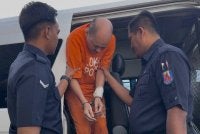 Chee Seong dibawa ke Mahkamah Majistret Yong Peng Batu Pahat pada Selasa. 