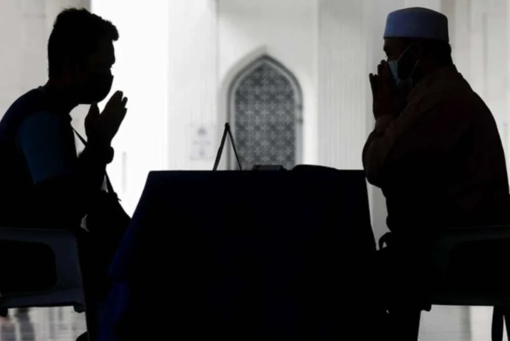 Kadar zakat fitrah bagi Perlis untuk tahun ini ditetapkan kekal satu kadar sahaja, iaitu RM9 bagi setiap individu. Gambar hiasan