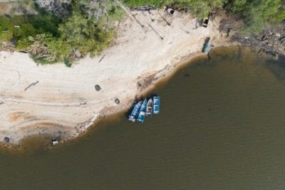 Aras simpanan air Empangan Bukit Merah kini berada pada tahap kritikal dengan hanya 17.22 peratus daripada kapasiti keseluruhan. Foto fail Bernama