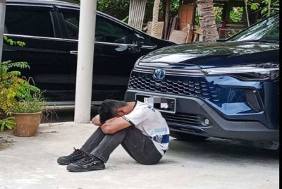 Lima individu telah dirakam keterangan bagi membantu siasatan berhubung insiden kebakaran yang mengorbankan seorang wanita hamil dan seorang lelaki di sebuah rumah teres. 