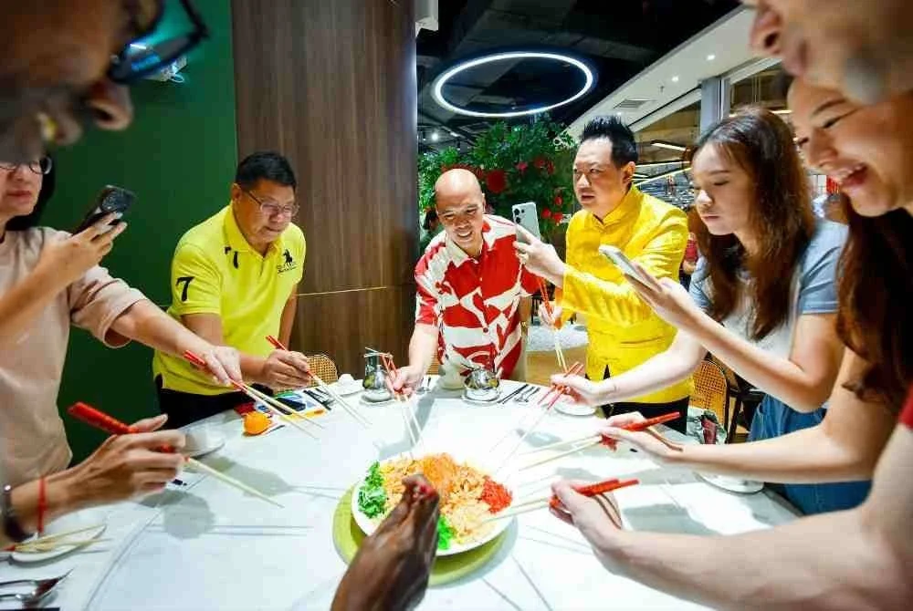 Program berkenaan bermula dari 29 Januari hingga 22 Februari 2026 ini menjemput orang ramai meraikan kegembiran bersama.