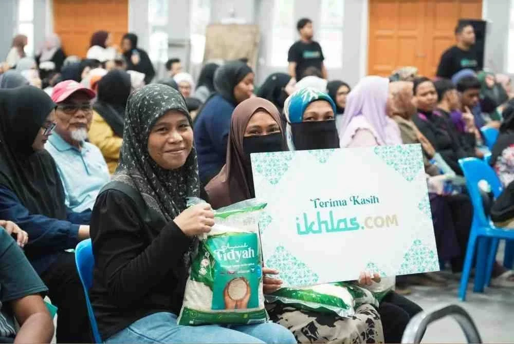 Penerima dalam program pengagihan fidyah ‘Amanah Fidyah: Sekampit Beras, Seribu Makna’.