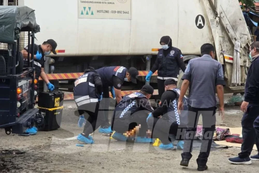 Sepasukan pegawai dan anggota dari Bahagian Siasatan Jenayah (BSJ) IPD Kota Kinabalu sedang menjalankan siasatan lanjut di lokasi mayat mangsa ditemui.