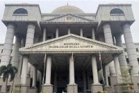 Mahkamah Tinggi Kuala Lumpur menolak rayuan Adam Asmuni untuk mendapatkan semula kereta mewah dan barangan yang dirampas dalam serbuan dadah. - Gambar hiasan
