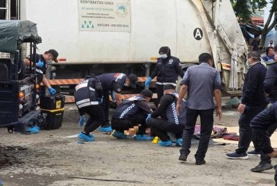 Polis Kota Kinabalu mengesahkan penemuan beberapa anggota badan dikerat dipercayai milik wanita di kawasan tapak pembuangan sampah di Taman Indah Permai, Sepanggar di sini pada pagi Khamis.