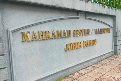 Seorang juruteknik universiti di Johor Bahru mengaku tidak bersalah atas dua pertuduhan pecah amanah membabitkan wang RM165,094.50 - Gambar hiasan