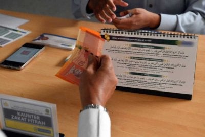 Kadar zakat fitrah di Melaka tahun ini ditetapkan kepada tiga kategori iaitu RM8, RM15 dan RM22. Gambar hiasan