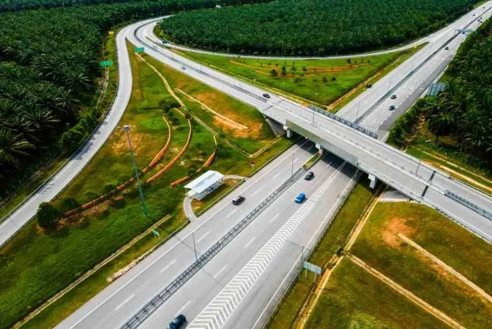 WCE menjangkakan trafik melonjak 160,000 kenderaan sehari iaitu peningkatan 35 peratus sempena Tahun Baharu Cina Selasa ini.