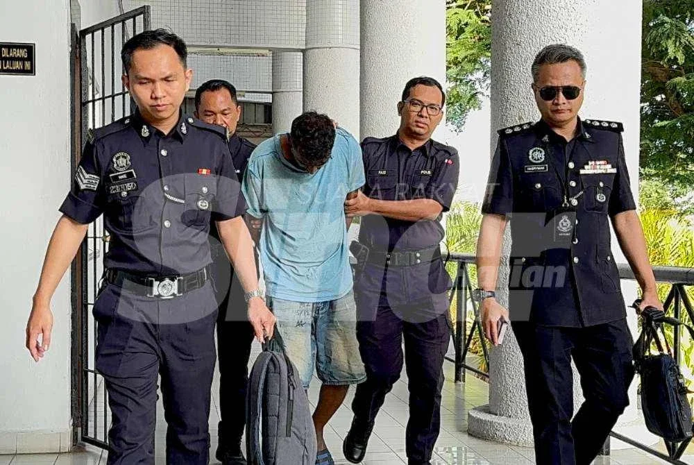 Tertuduh dibawa ke Mahkamah Majistret 2 pada pagi Jumaat untuk didakwa di atas pertuduhan membunuh.