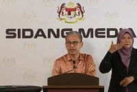 Datuk Fahmi Fadzil ketika sidang media mingguan Pasca Mesyuarat Kabinet pada Khamis. 