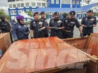 Antara peralatan dirampas dipercayai antara modus operandi digunakan suspek untuk menyeludup dadah.