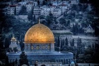 Pihak berkuasa Israel merancang untuk menyekat akses umat Islam ke Masjid Al-Aqsa bagi menunaikan solat sepanjang bulan suci Ramadan yang bakal tiba - Foto: CANVA