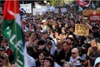 Ribuan penunjuk perasaan berhimpun di Melbourne, sebagai tanda bantahan kehadiran Presiden Israel ke Australia.