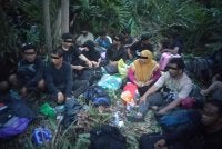 Polis Perak menahan 36 individu termasuk tekong terlibat penyeludupan migran di Sungai Payung, Selekoh, Bagan Datuk.