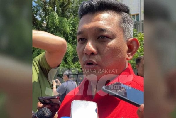 Sanjeevan ketika ditemui pemberita selepas menghadiri Mesyuarat Khas MPT Bersatu di kediaman Muhyiddin pada Sabtu. Foto SINAR HARIAN/ AISYAH BASARUDDIN.