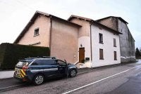 Kedua-dua bayi tersebut dilahirkan pada tahun berbeza antara 2011 dan 2018. Foto Agensi