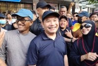 Rafizi tiba di lokasi Himpunan dan Lawan: #TangkapAzamBaki di sekitar Kompleks Sogo kira-kira jam 4.30 petang.