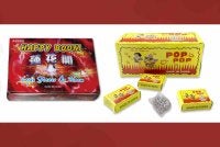 Polis hanya membenarkan penjualan bunga api jenis Happy Boom dan mercun Pop Pop sempena Tahun Baharu Cina. Gambar hiasan 