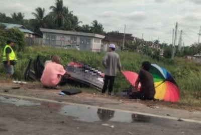 Seorang kanak-kanak lelaki berusia 12 tahun maut, manakala tujuh lagi cedera dalam kemalangan membabitkan sebuah lori membawa muatan pisang dan sebuah kereta.