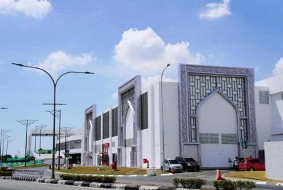 Selepas melalui fasa naik taraf, Lapangan Terbang Sultan Ismail Petra (LTSIP) Pengkalan Chepa di Kota Bharu dijangka beroperasi secara penuh bermula 5 Mac ini.
