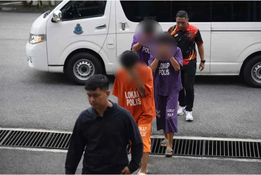 Kesemua suspek berusia 14 hingga 16 tahun direman empat hari untuk siasatan lanjut