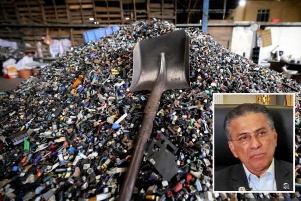 Import e-waste dari Amerika Syarikat ke Malaysia sahaja meningkat 132 peratus pada tahun sama China haramkan e-waste. - Gambar kecil (Syed Ibrahim) 