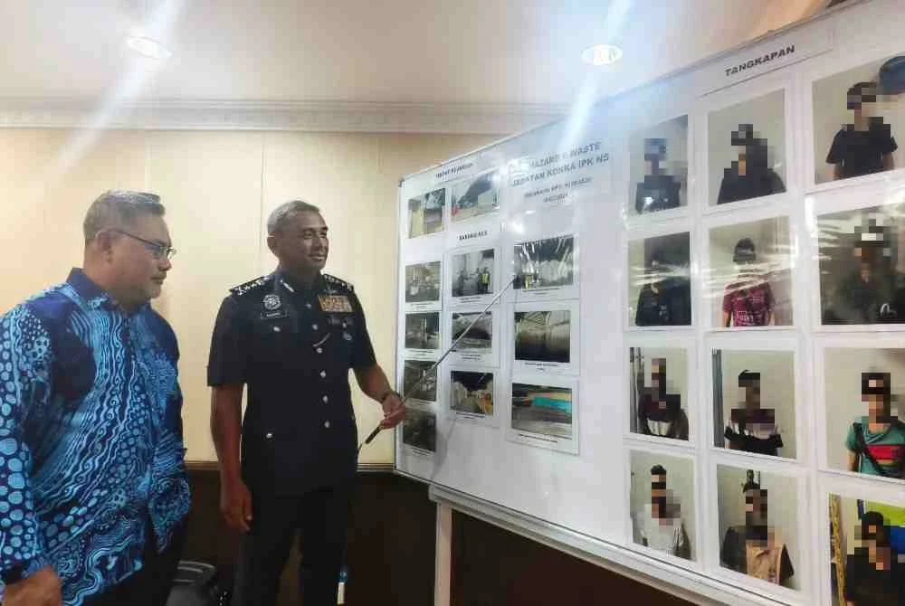 Alzafny dan Abdul Aziz menunjukkan gambar suspek dan hasil serbuan dilakukan.