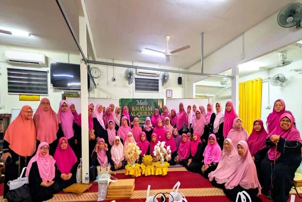 Seramai 80 peserta dan jemputan memeriahkan majlis khatam al-Quran PHN Kelantan kali ke-4 yang berlangsung di Masjid Darul Muttaqin, Hutan Pasir di Ketereh, Kota Bharu. 