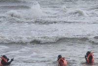 Hampir setiap tahun, media melaporkan kejadian pengunjung dihanyutkan arus deras di kawasan air terjun atau ditarik ombak besar ketika mandi di pantai.