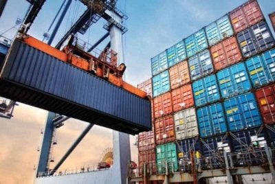 Menyusun semula bentuk eksport dan rantaian bekalan yang lebih strategik bukannya kerja yang mudah dan boleh dicapai segera. Gambar hiasan. 