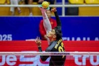 Muhammad Syahir dianugerahkan sebagai Tekong Terbaik Dunia oleh Persekutuan Sepaktakraw Antarabangsa. 