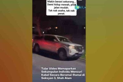 Tindakan sekumpulan lelaki dipercayai aktif mencuri kabel di kawasan Seksyen 3, Shah Alam akhirnya terbongkar selepas rakaman video memaparkan kegiatan mereka tular di media sosial baru-baru ini.