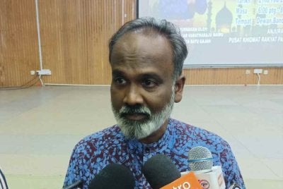 Sivakumar bercakap kepada pemberita pada Sabtu.