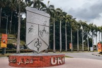 Laporan Ketua Audit Negara mendapati ketidakaturan dalam pengurusan kutipan hasil yuran pelajar dan perbelanjaan di UKMShape, UKM.