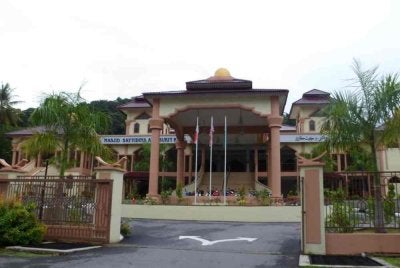 Program pada Selasa akan berlangsung di Masjid Sayyidina Ali, Bukit Katil, dengan penglibatan hampir 100 sukarelawan yang akan memasak dan mengagihkan bubur lambuk selepas solat Asar.