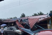 Antara kawasan yang terjejas akibat ribut yang melanda di sekitar kawasan Parlimen Bukit Gantang. Foto APM Perak.