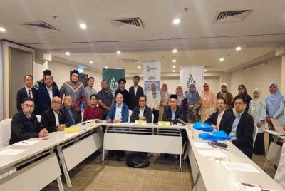 Diskusi Meja Bulat: Melangkah ke hadapan - reformasi Perlembagaan dan tadbir urus untuk Malaysia moden yang dianjurkan Wadah dan Bersih berjaya mengumpulkan pandangan daripada ahli akademik berhubung RUU Perlembagaan (Pindaan) bagi mengehadkan tempoh jawatan Perdana Menteri dan pengasingan peranan Peguam Negara dan Pendakwa Raya di Kuala Lumpur. 