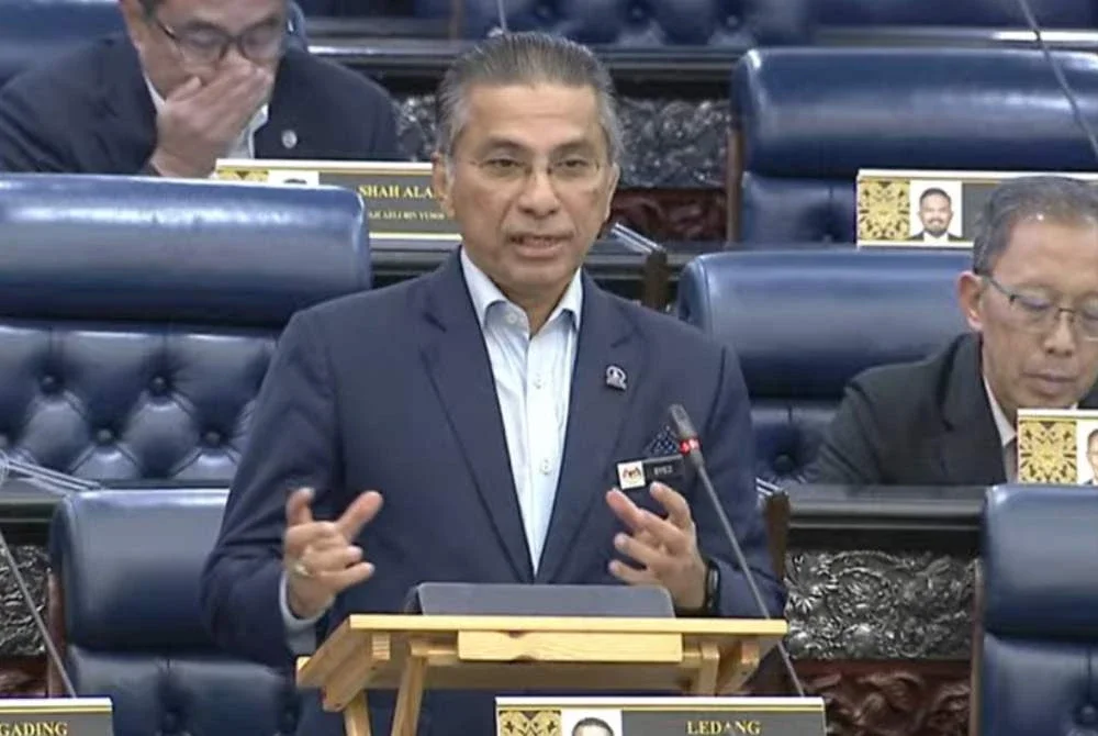 Syed Ibrahim menjawab soalan Prabakaran ketika Waktu Pertanyaan-Pertanyaan Bagi Jawab Lisan di Dewan Rakyat pada Rabu.