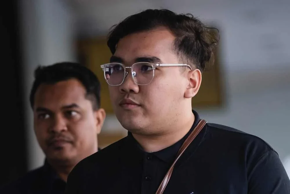 Muhammad Azmirul Iman mengaku bersalah memuat naik video lucah di laman sosial X, dua tahun lepas. Foto Bernama