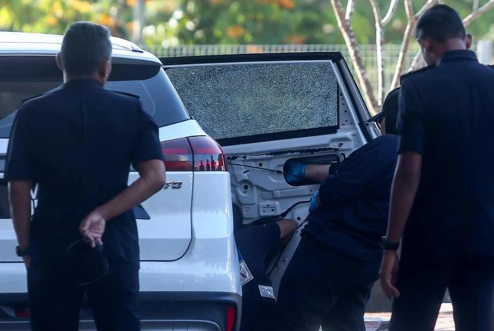 Kenderaan dinaiki Mohd Nasaruddin ditembak dalam satu kejadian awal pagi Rabu. Foto: Bernama