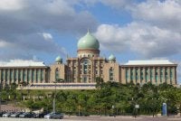 Pindaan Perlembagaan bagi mengehadkan tempoh jawatan Perdana Menteri akan mengambil kira tempoh perkhidmatan yang telah dilalui sebelum ini. Gambar hiasan