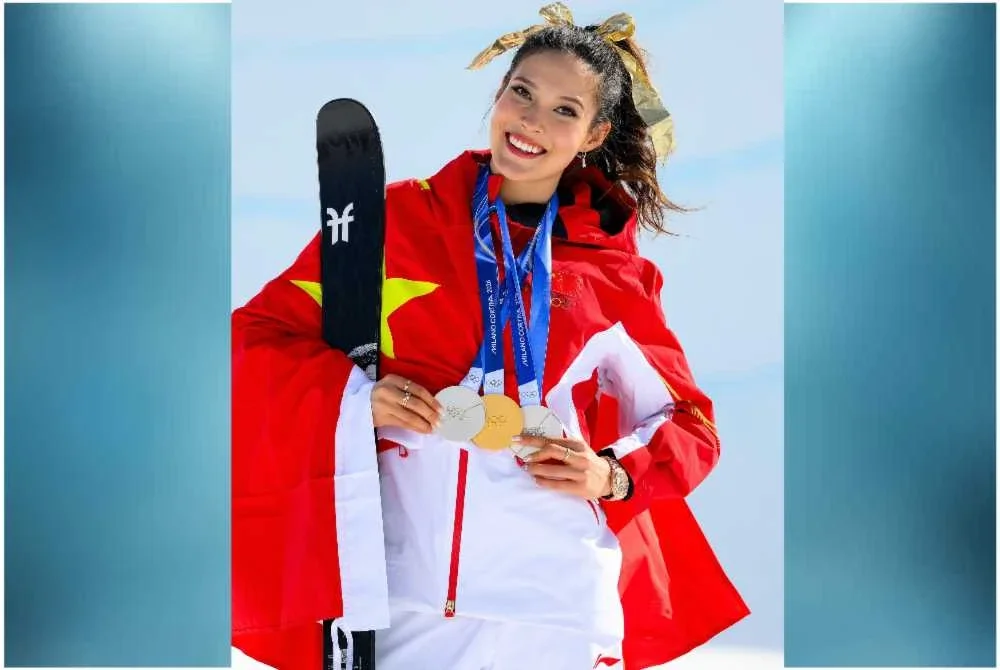 Eileen lahir dan dibesarkan di California.