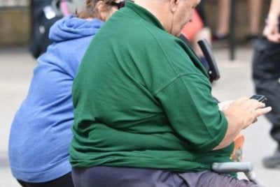 Kos rawatan penyakit berkaitan obesiti yang tinggi memberi tekanan besar kepada sistem kesihatan negara. Foto hiasan