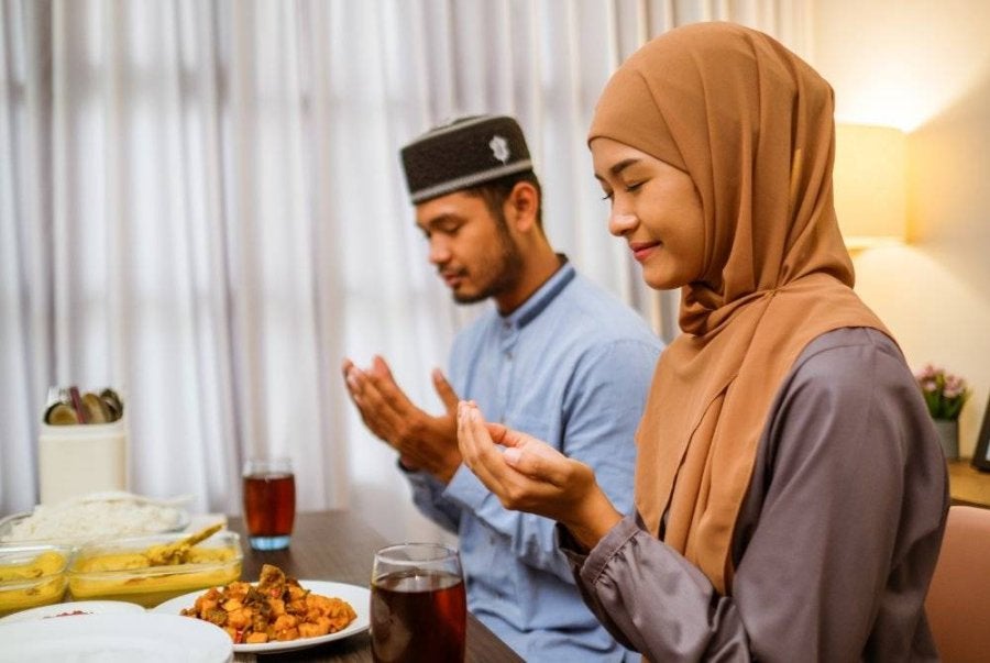 ALLAH SWT merahsiakan ganjaran pahala orang yang berpuasa. Foto Canva