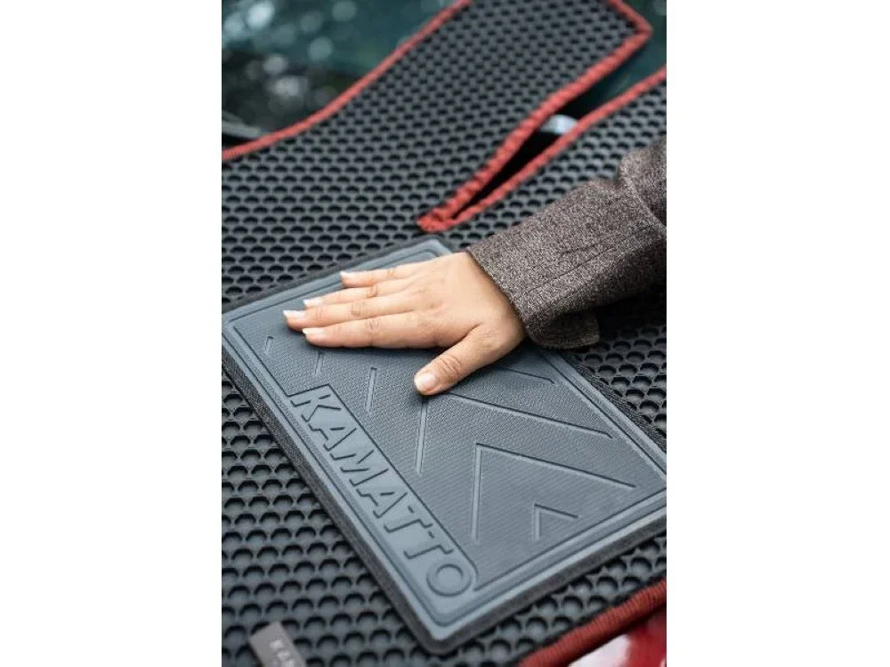 Kamatto memperkenalkan Classic II sebagai evolusi terbaharu dalam rangkaian karpet keretanya, menampilkan peningkatan dari segi keselesaan dan keselamatan.