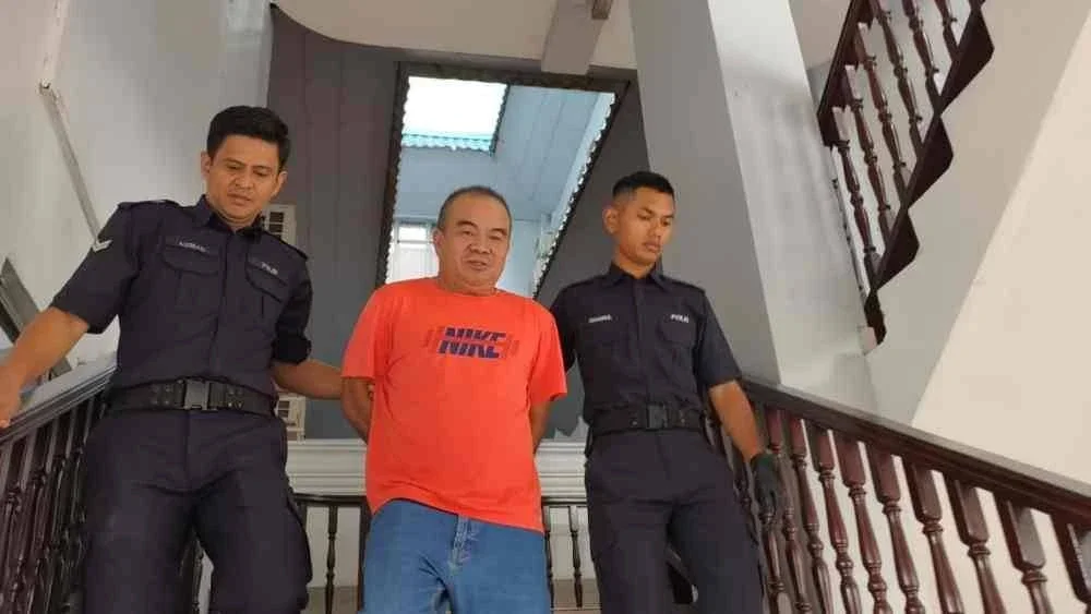 Tertuduh mengaku bersalah atas pertuduhan dibacakan ke atasnya.